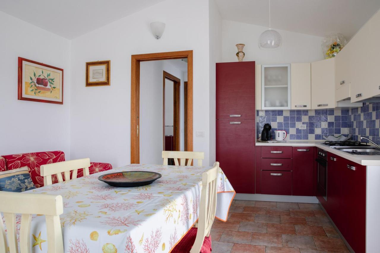 Le Residenze Di Baia Sant'Anna Vila Tanaunella Exterior foto